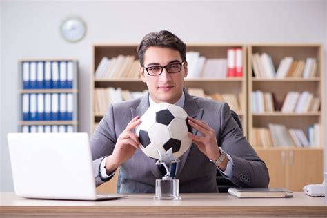 associates degree in sports management online